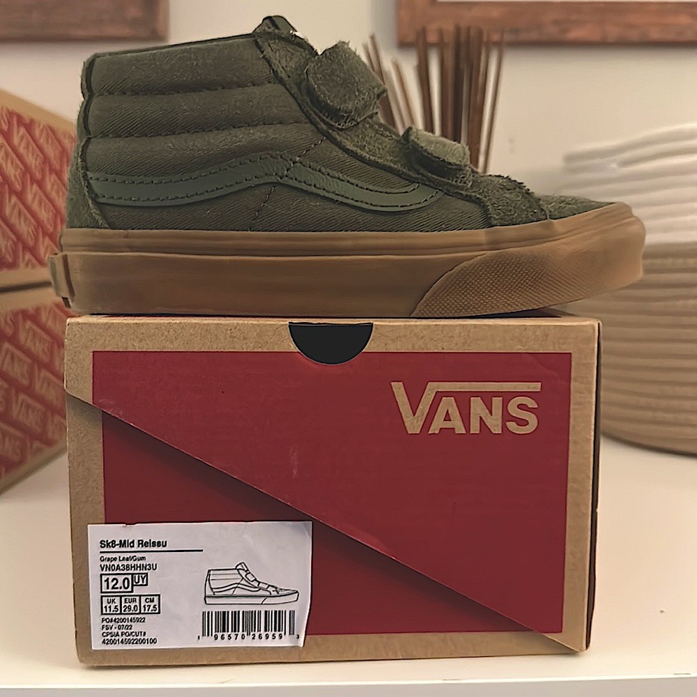 Brand new Vans Sk-8 Mid Reissue in dark/army green